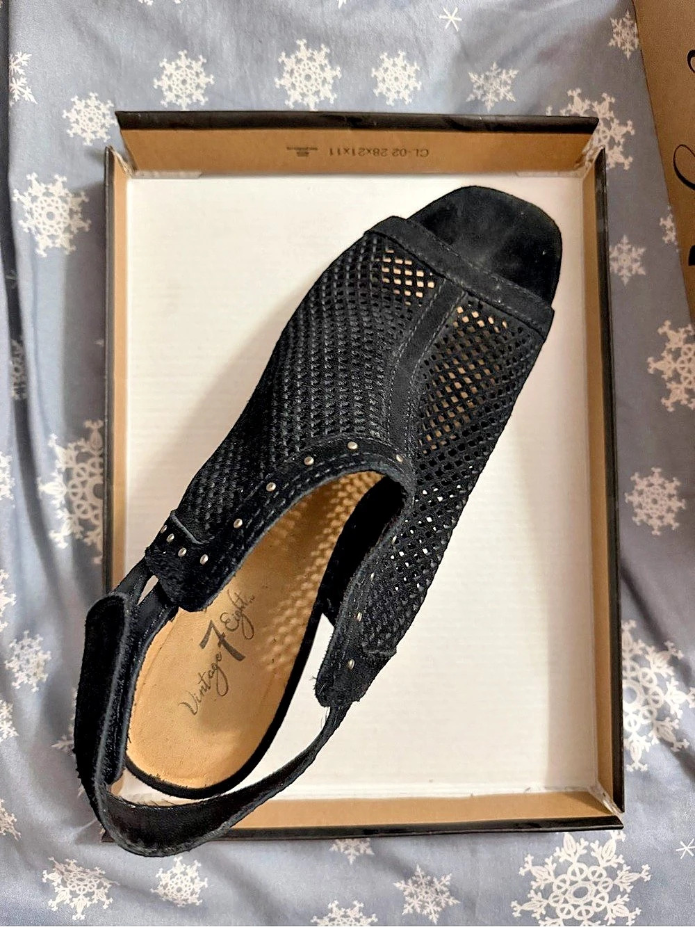 Vintage Foundry Co. Lacy Flat Sandal Black US 11 M Like New